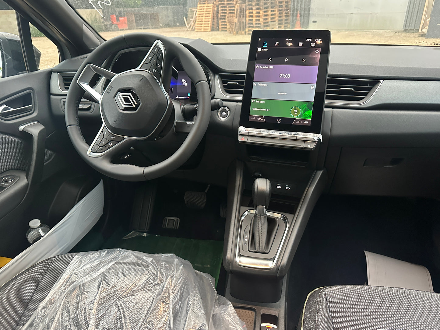 Renault Captur Phase 2 Techno 1.3L Tce 155ch BVA ESSENCE 2025 BOITE AUTOMATIQUE ALGERIE 2025 GRIS NARDO