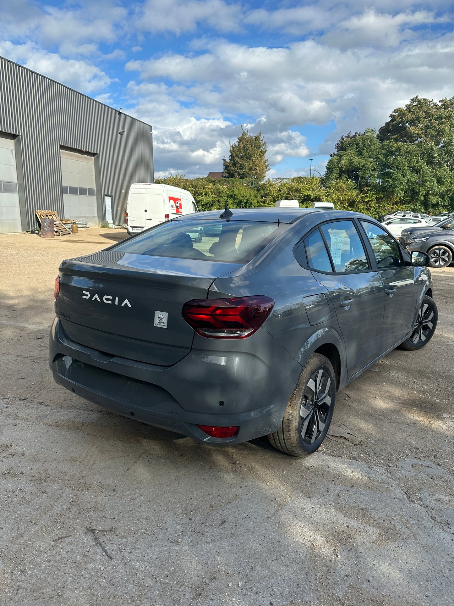 DACIA LOGAN EXPRESSION TCE 1.0 100CV BVM EXPORT ALGÉRIE GRIS NARDO Neuf 2025