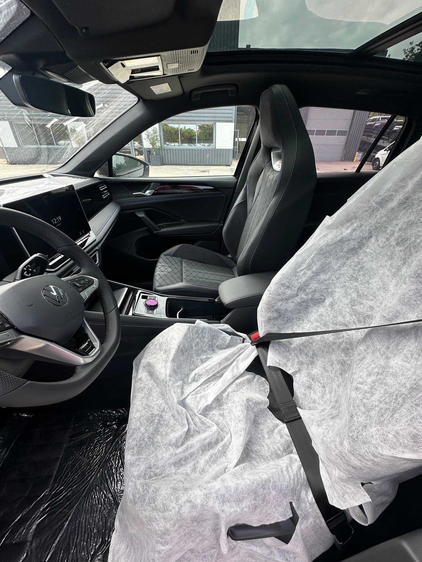 VOLKSWAGEN TIGUAN R-LINE 1.5 etsi 150CV DSG EXPORT ALGERIE