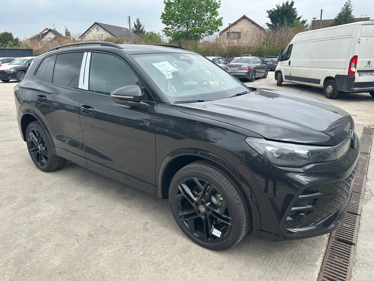 Tiguan 2.0Tdi 193CV FINITION R-LINE Export Algérie 00km Neuf Pack Black