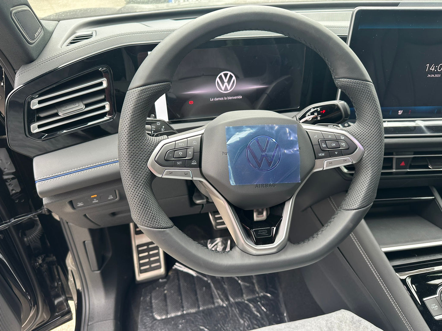 VOLKSWAGEN TIGUAN R-LINE 2.0 TDI 193CV BLANC DSG 4 MOTION EXPORT ALGERIE DISPONIBLE PARIS