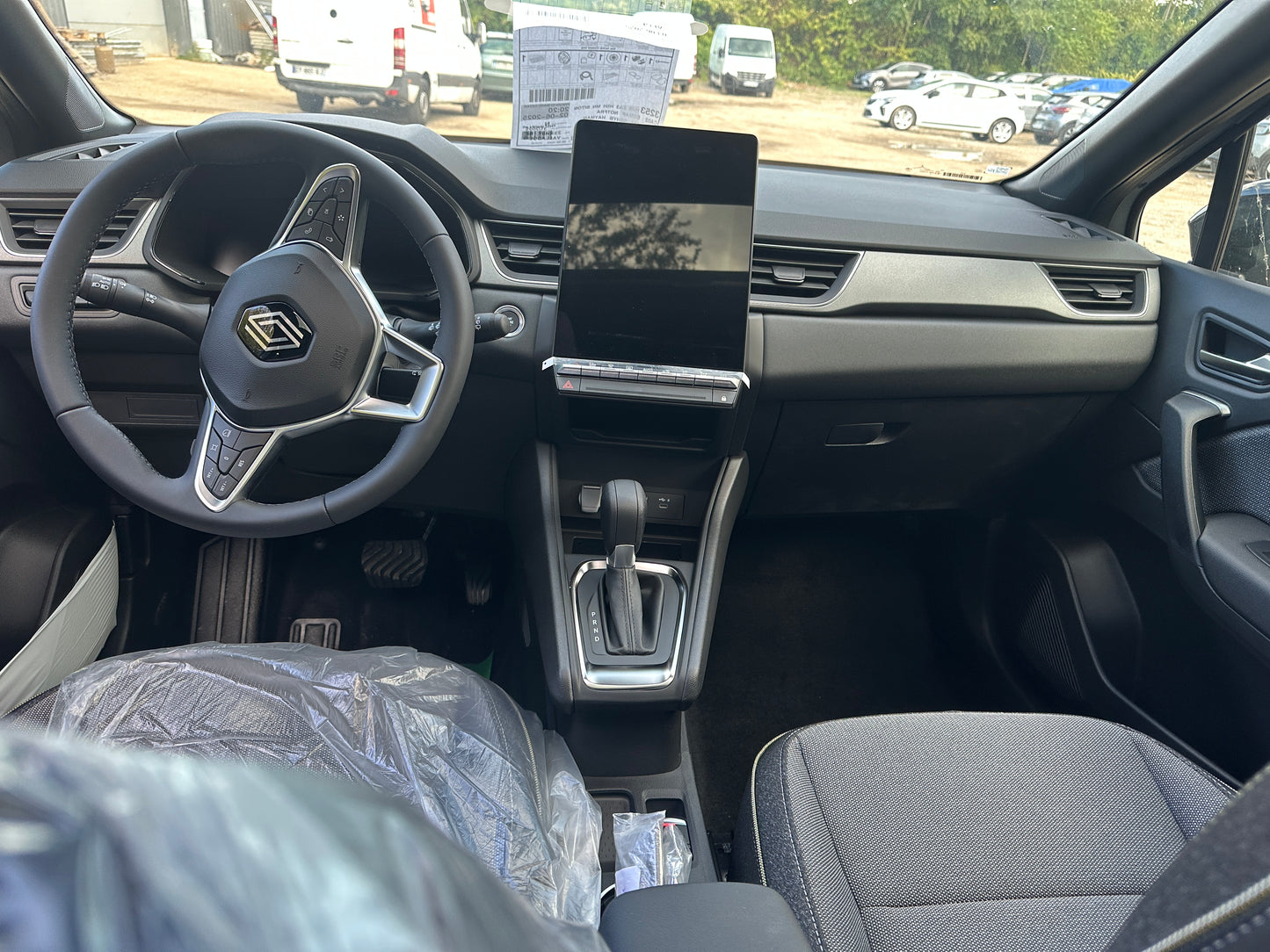 Renault Captur Phase 2 Techno 1.3L Tce 155ch BVA ESSENCE 2025 BOITE AUTOMATIQUE ALGERIE 2025 gris Shiste