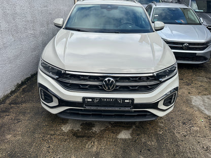 -3 ans : Volkswagen Troc R-Line 1.5 Tsi 150CV boite automatique 2024 - 16800km blanc ( Export Algérie)