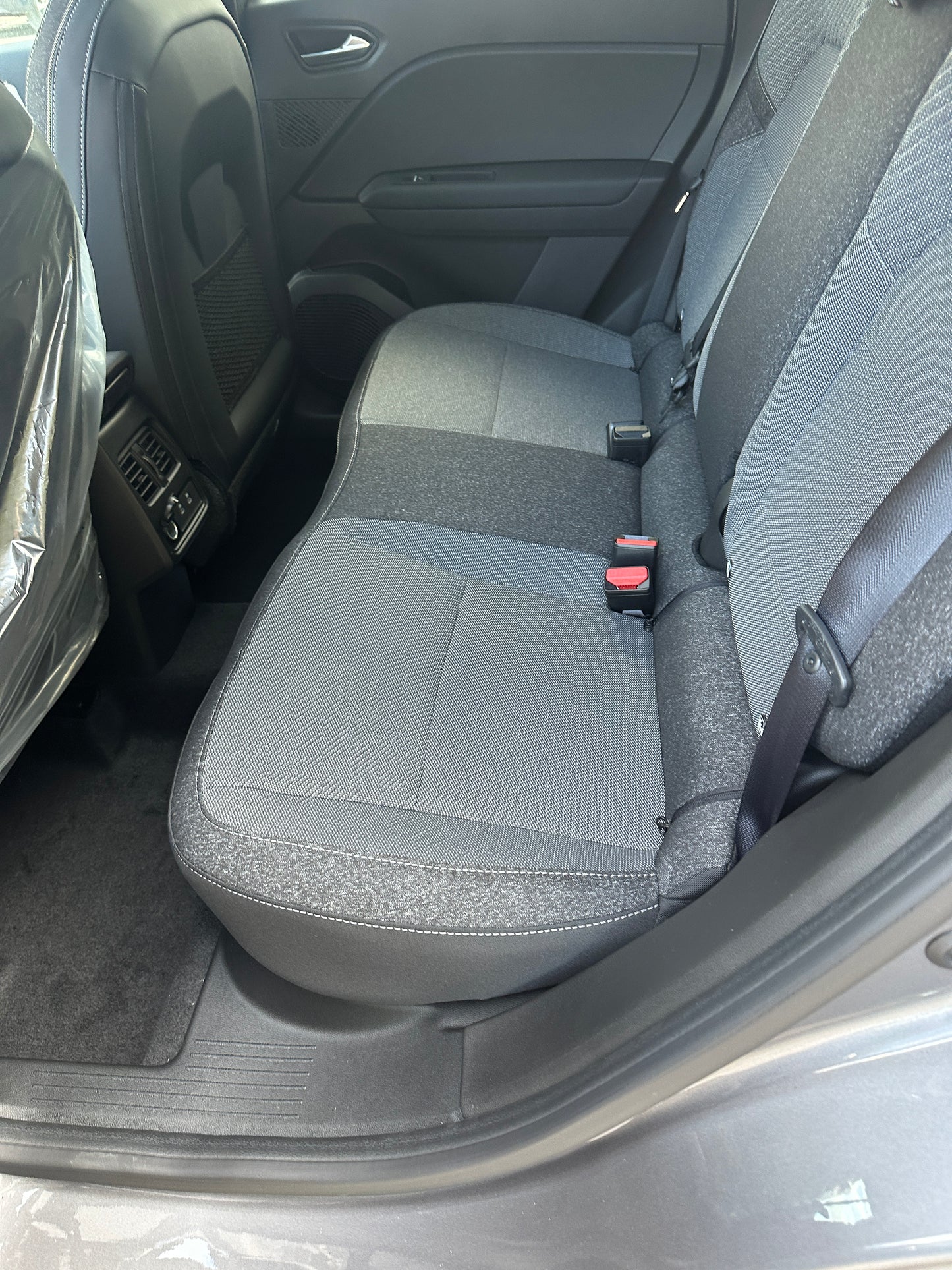 Renault Captur Phase 2 Techno 1.3L Tce 155ch BVA ESSENCE 2025 BOITE AUTOMATIQUE ALGERIE 2025 gris Shiste