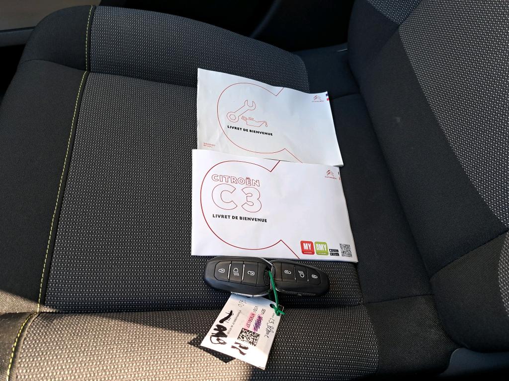 CITROEN C3 SHINE 1.2 ESSENCE 83CV BVM EXPORT ALGERIE -3ANS / 21 371 KM