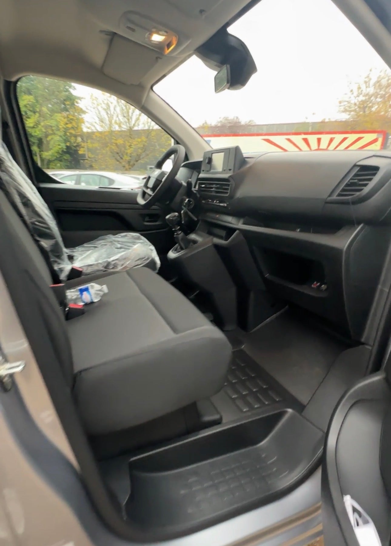 Nouveau Citroën JUMPY 9 places 2.0 HDI 150CV BVM Neuf 2025 EXPORT ALGERIE