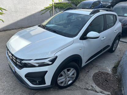 DACIA SANDERO STEPWAY AVEC TOIT OUVRANT TCe 90 BVM6 Export Algérie année Juin 2025 - 37500 km  (-3 ans) AUTO EXPORT ALGERIE