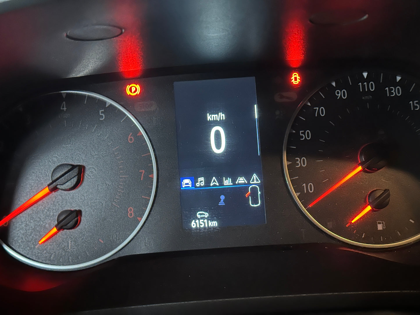 Renault Captur -3ans Export Algérie 1.0 TCE 100CV année 2024 - 6500km