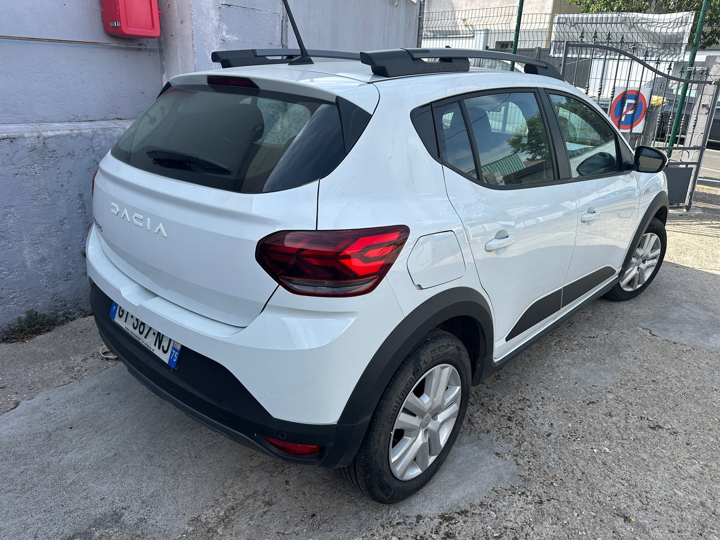 DACIA SANDERO STEPWAY AVEC TOIT OUVRANT TCe 90 BVM6 Export Algérie année Juin 2025 - 37500 km  (-3 ans) AUTO EXPORT ALGERIE