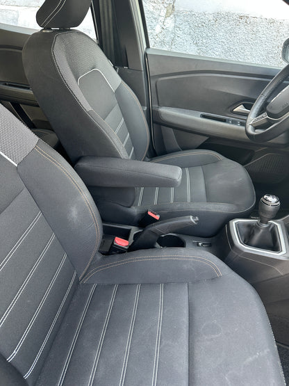 DACIA SANDERO STEPWAY AVEC TOIT OUVRANT TCe 90 BVM6 Export Algérie année Juin 2025 - 37500 km  (-3 ans) AUTO EXPORT ALGERIE