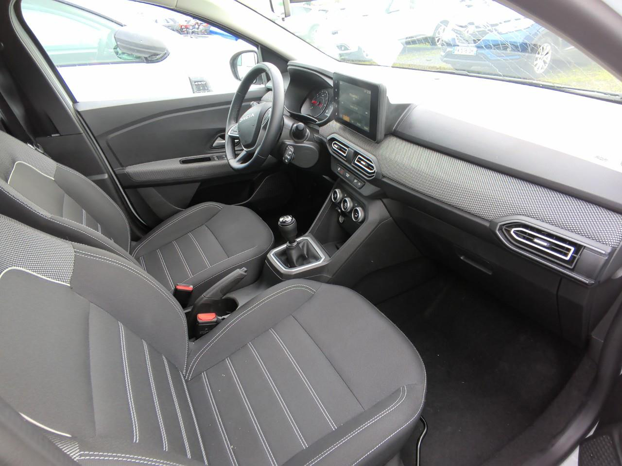 SANDERO JOURNEY TCe 90 BVM Export Algérie année 2025 - 17800 km  (-3 ans) EXPORT ALGERIE