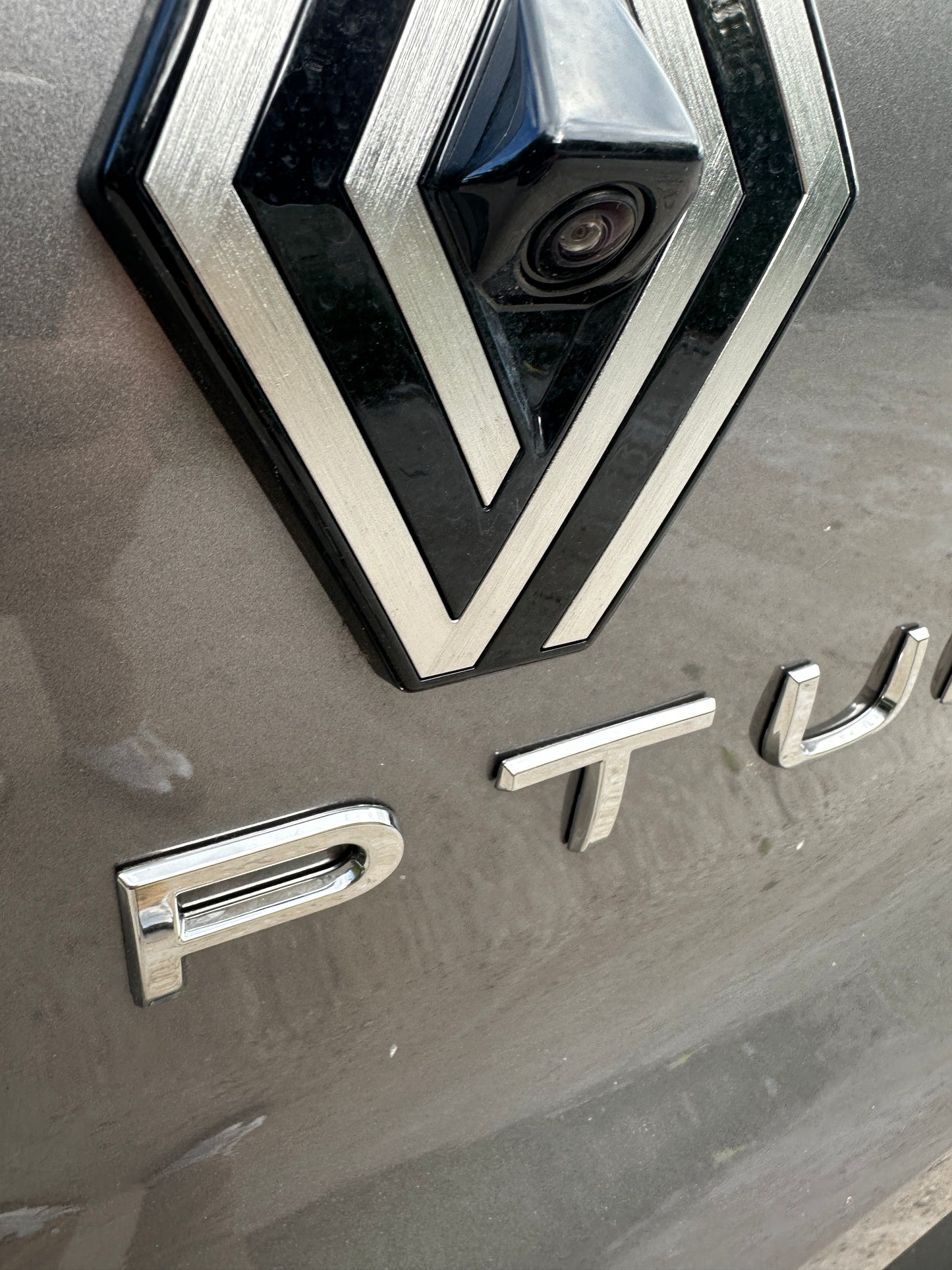 Renault Captur Phase 2 Techno 1.3L Tce 155ch BVA ESSENCE 2025 BOITE AUTOMATIQUE ALGERIE 2025 gris Shiste