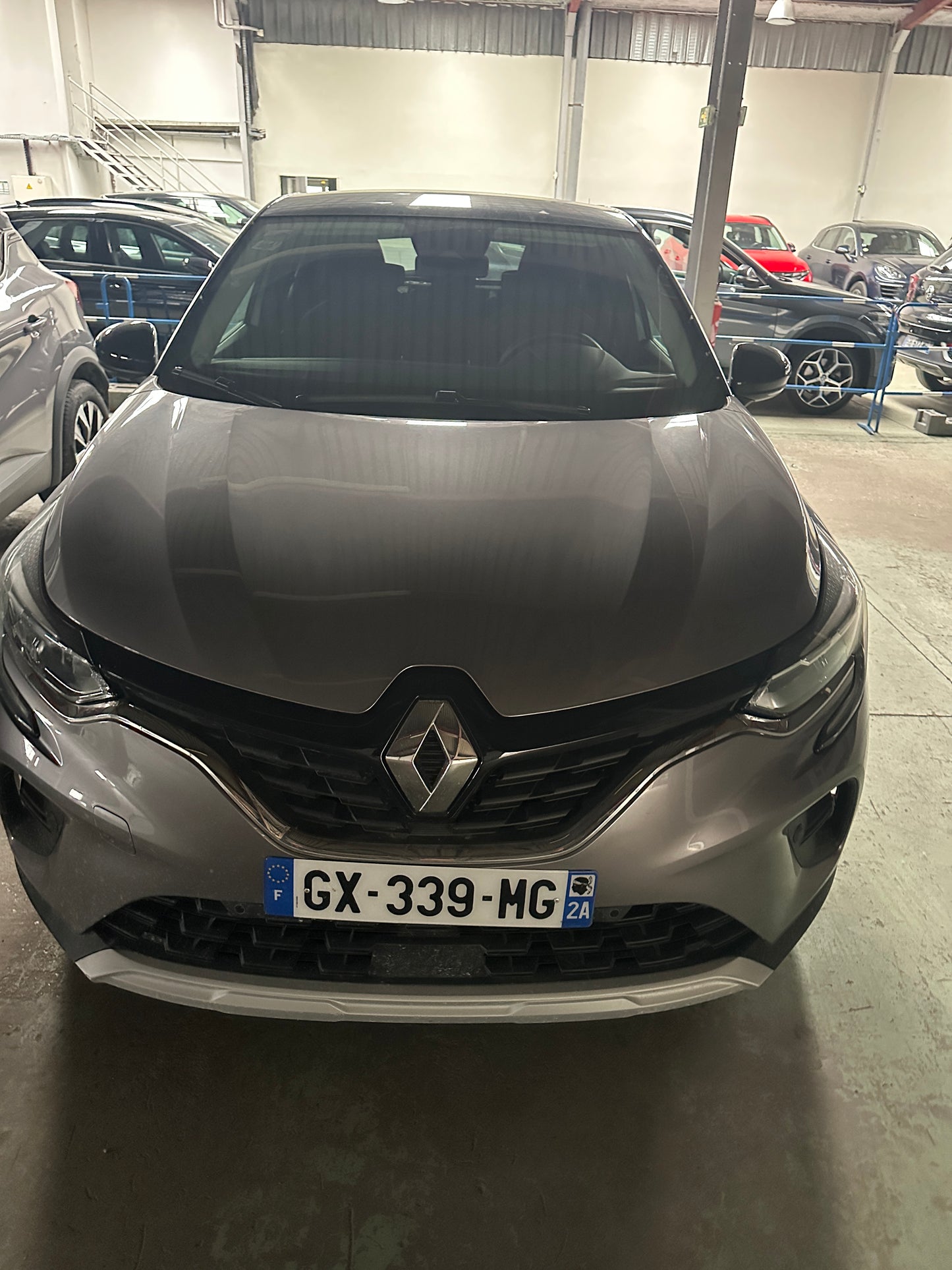 Renault Captur -3ans Export Algérie 1.0 TCE 100CV année 2024 - 6500km