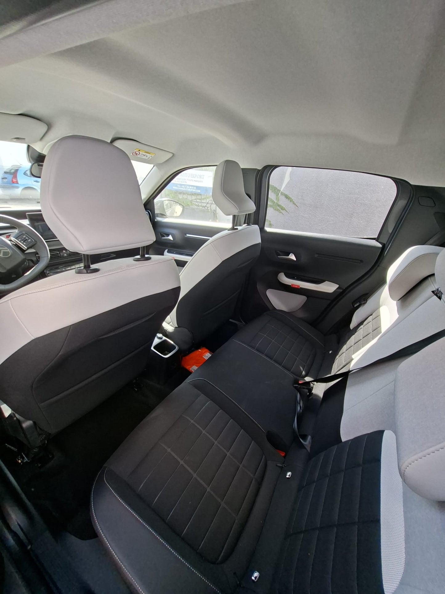 NOUVELLE CITROËN C3 MAX 1.2 TURBO 100 CH BVM6 – 2025 EXPORT ALGERIE 22 000 KM ( -3 ans )