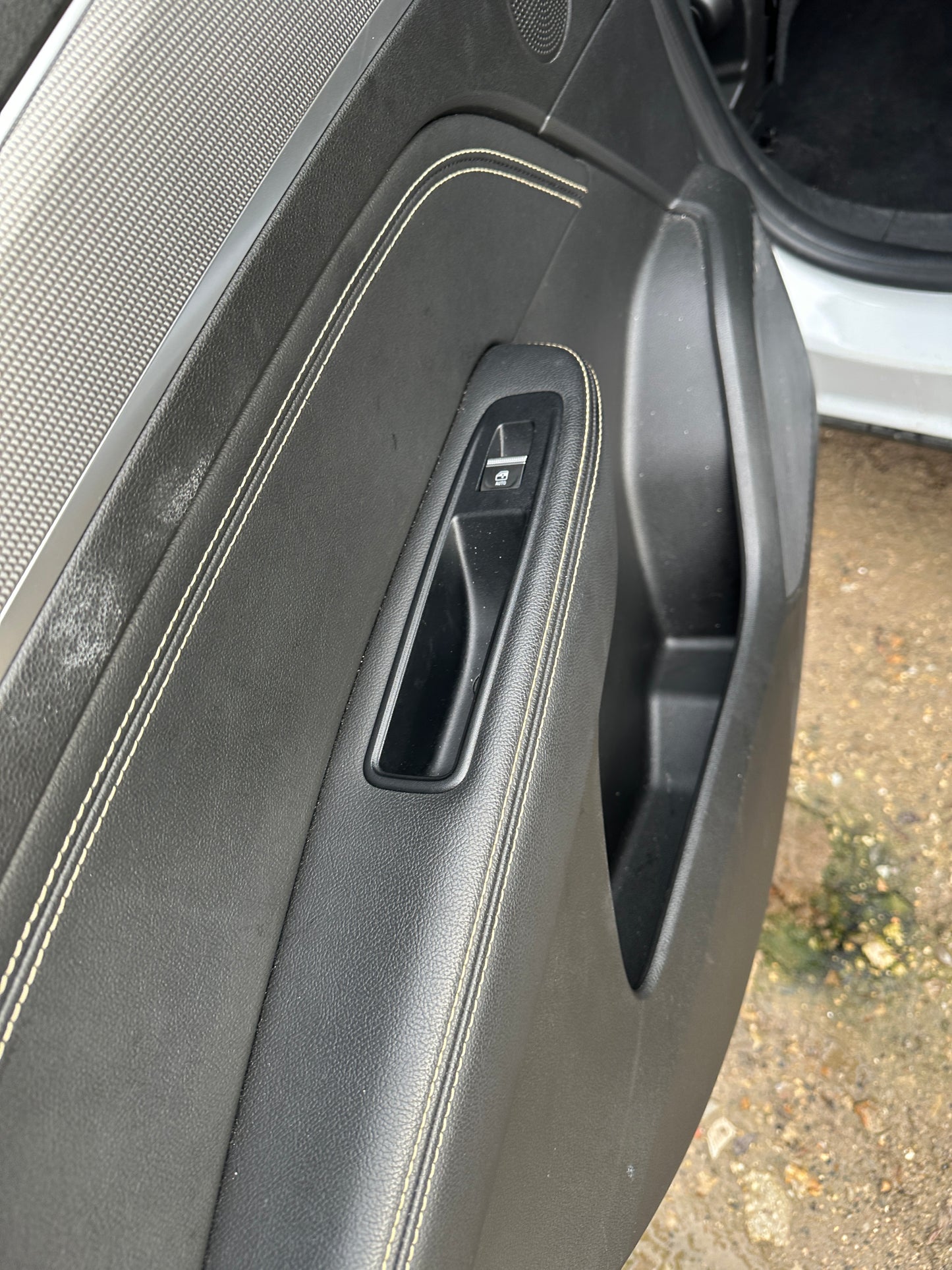 Renault Arkana Techno 1.3 TCE 140CV BVA7 55 830km EXPORT ALGERIE  2024 ( -3 ans )