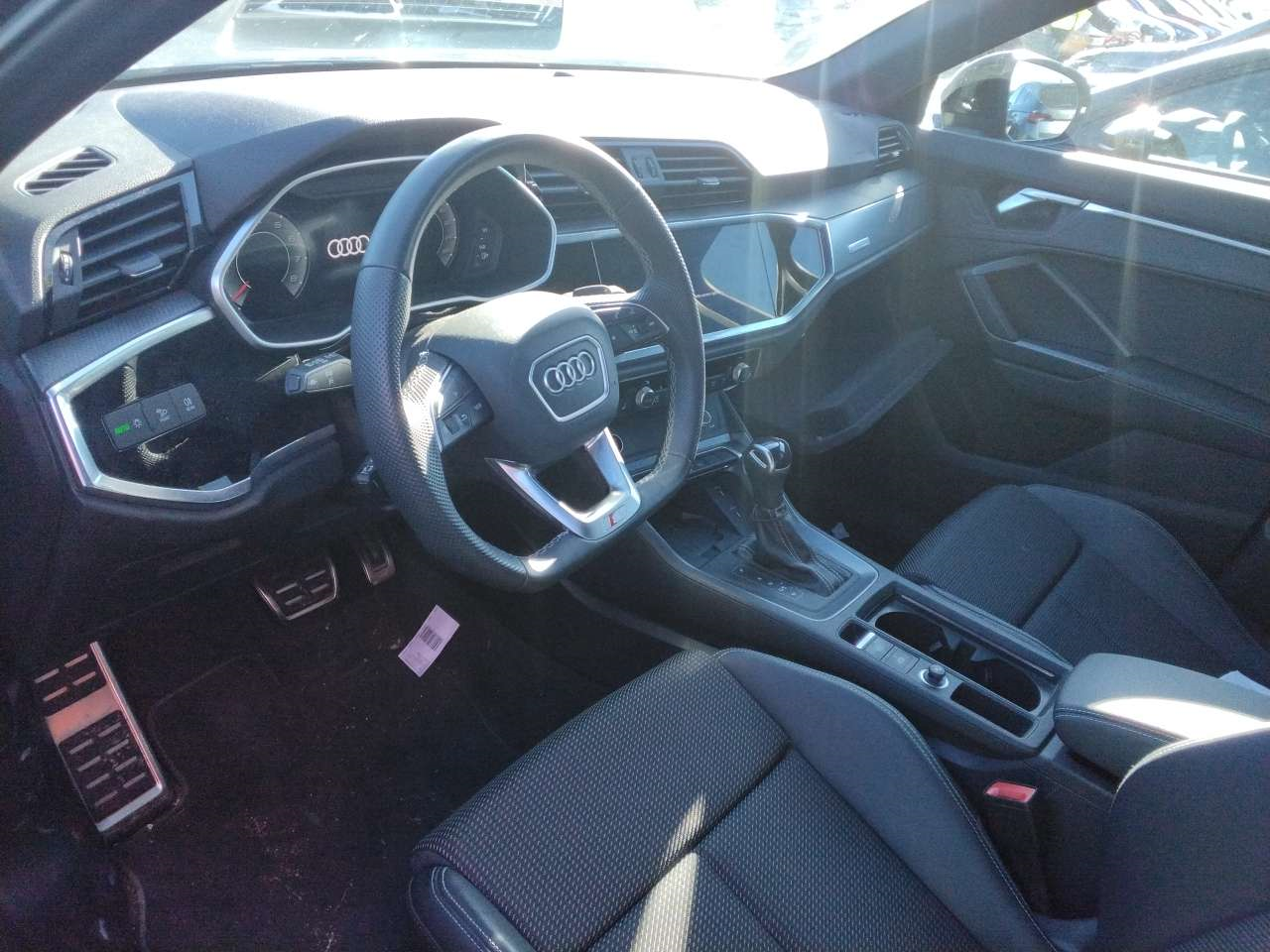 Audi Q3 Black Line Edition 35 TFSI 1.5l 150Ch 20.000 Km
