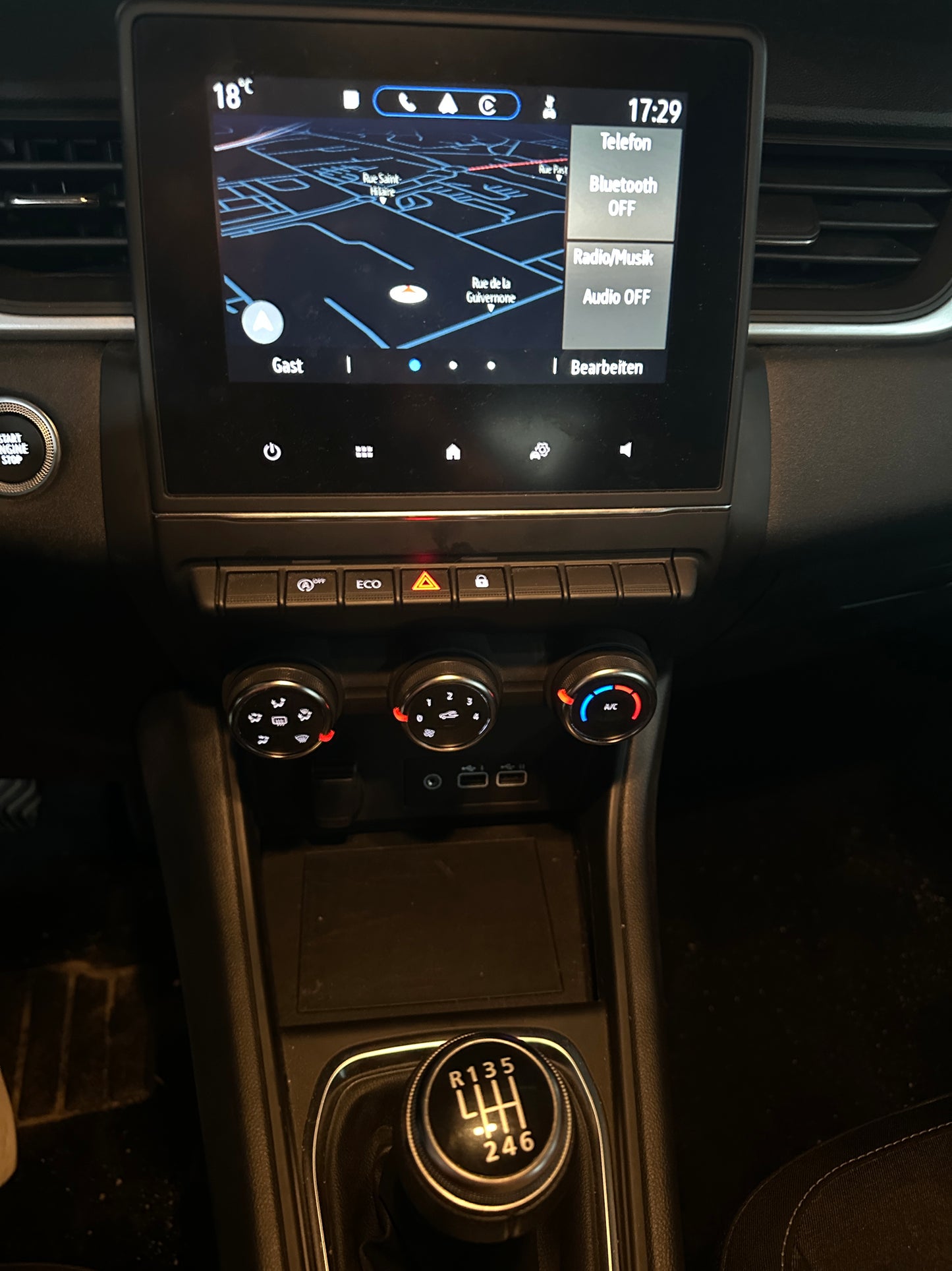 Renault Captur -3ans Export Algérie 1.0 TCE 100CV année 2024 - 6500km