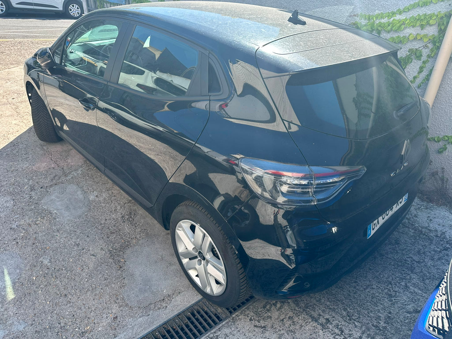RENAULT CLIO V TCe 90 Evolution -42200 km EXPORT ALGERIE ( -3 ANS  24/07/2024 )