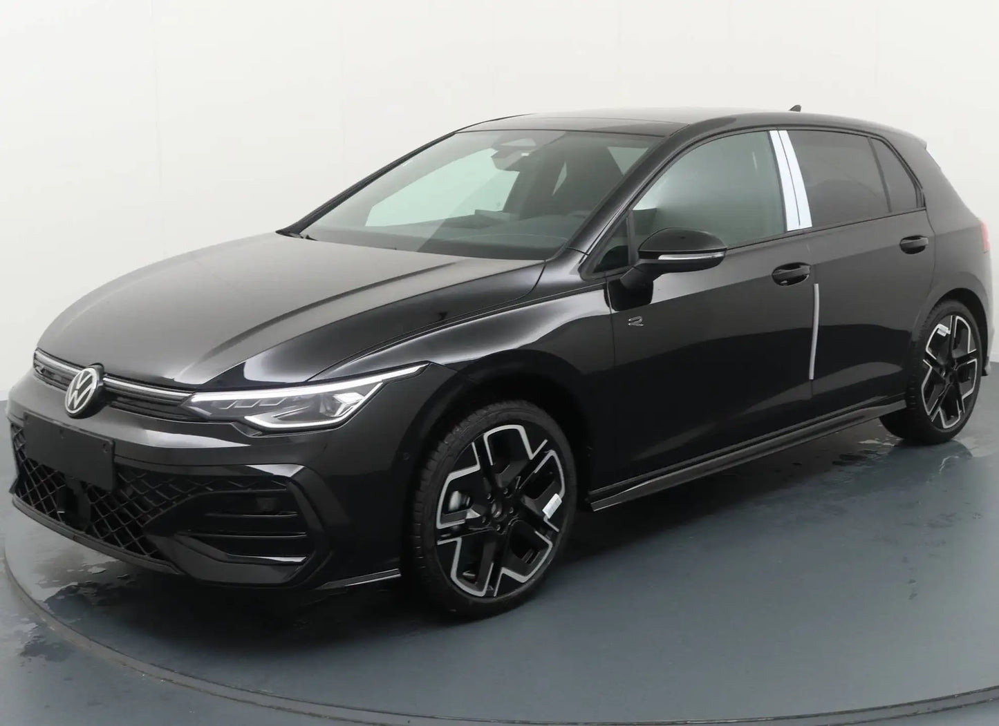 VOLKSWAGEN GOLF 1.5 eTSI EVO2 150 DSG7 R-Line Edition / TOIT PANORAMIQUE  EXPORT ALGERIE