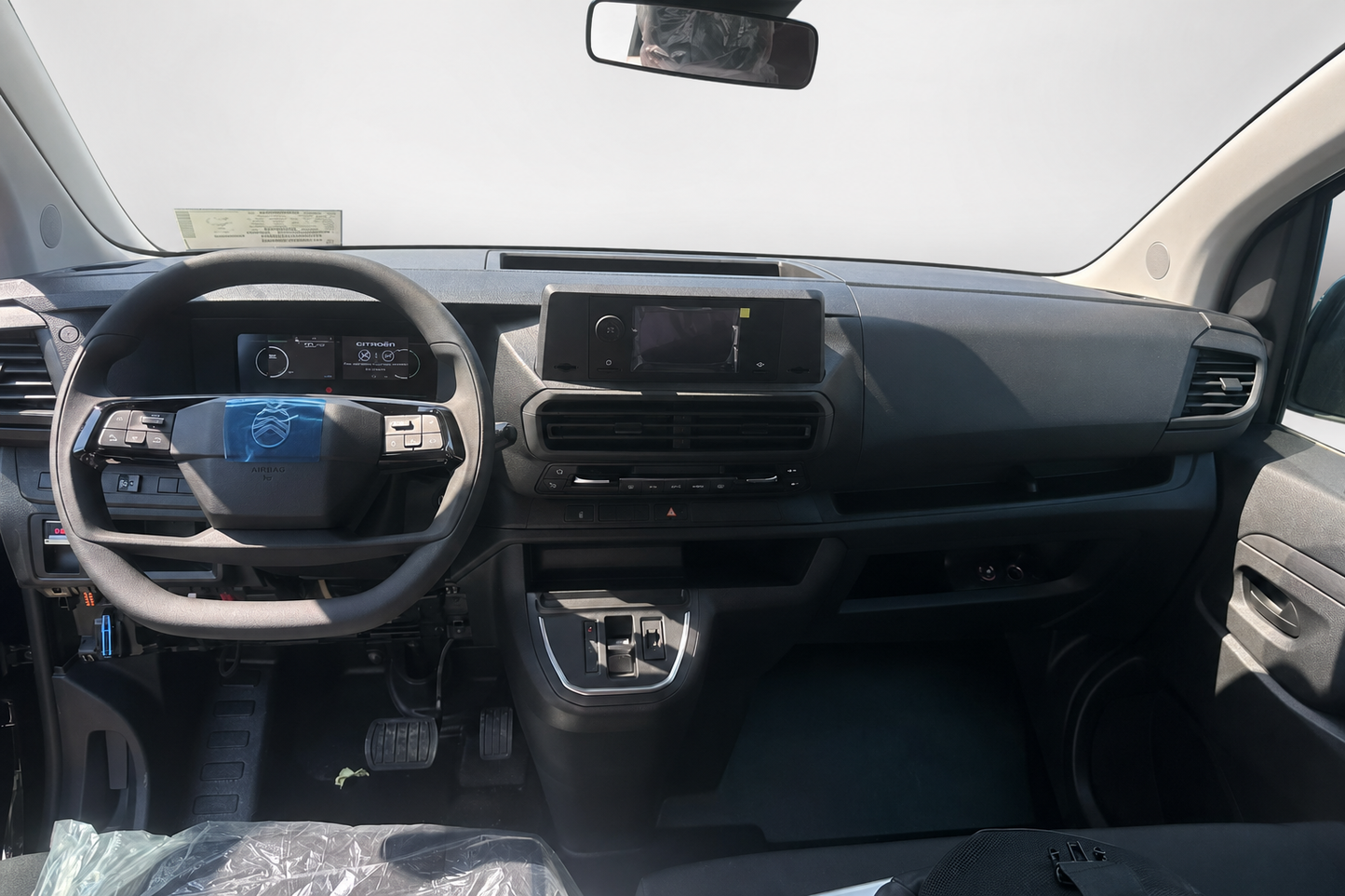 Nouveau Citroën JUMPY 9 places 2.0 HDI 150CV Boite automatique  (Neuf 2026 EXPORT ALGERIE )