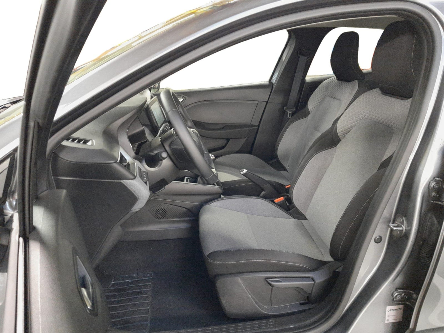 RENAULT CLIO V TCe 90 Evolution - 11 600 km EXPORT ALGERIE ( -3 ANS  24/04/2024)