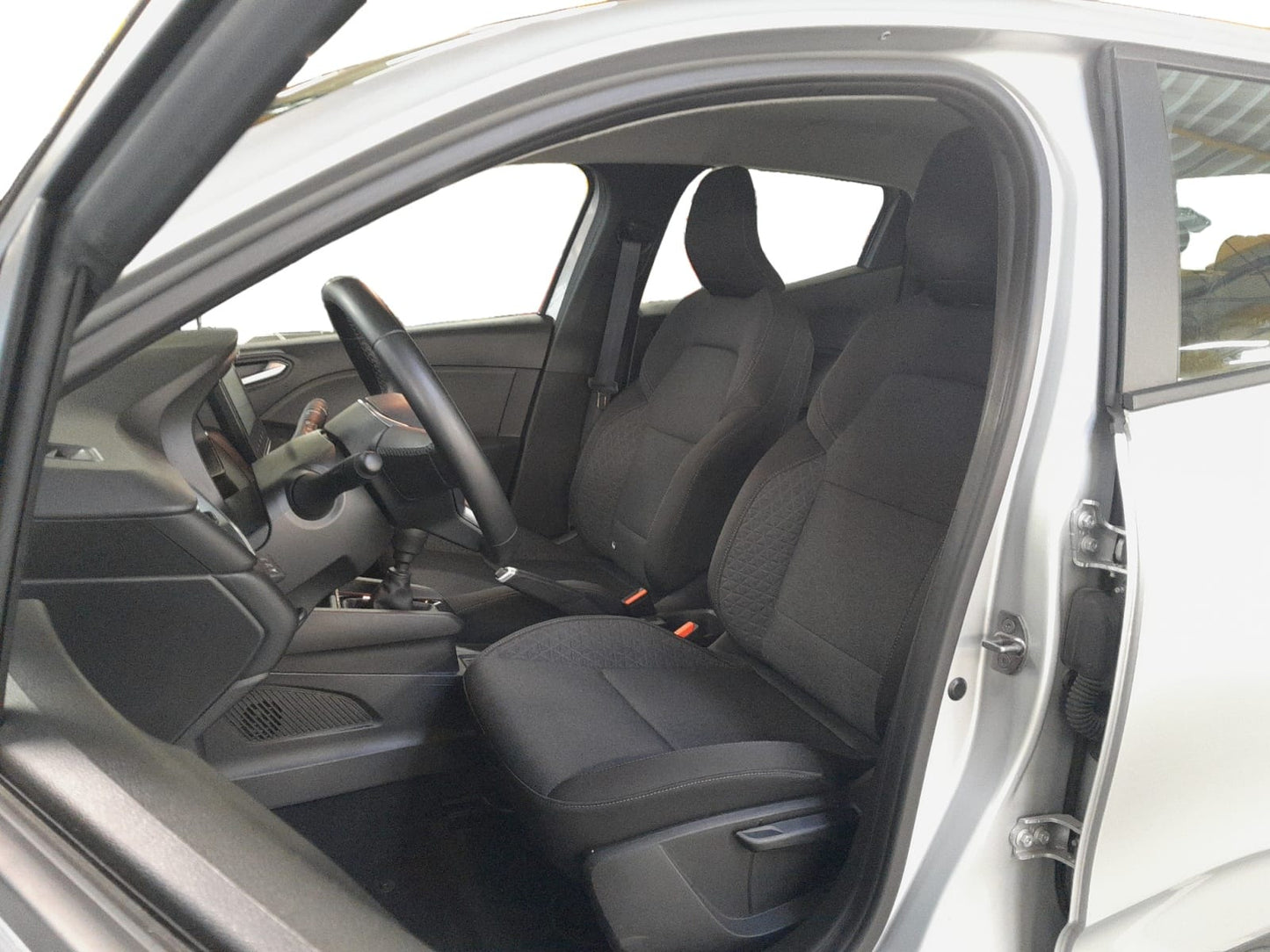 RENAULT CLIO V TCe 90 Equilibre 19/07/2023 - 49 772 km (EXPORT ALGERIE -3ANS)